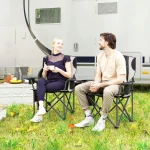 Комплект от 2 сгъваеми стола Outsunny, с подлакътници - Image 3