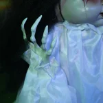 HOMCOM Хелоуин декорация - кукла ужас, LED очи, вой - Image 7